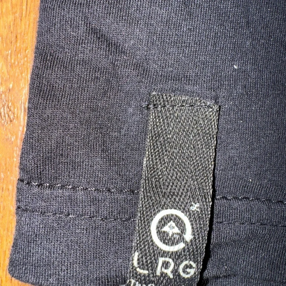 LRG t-shirt preowned